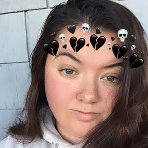 Meet your Posher, Alexandra